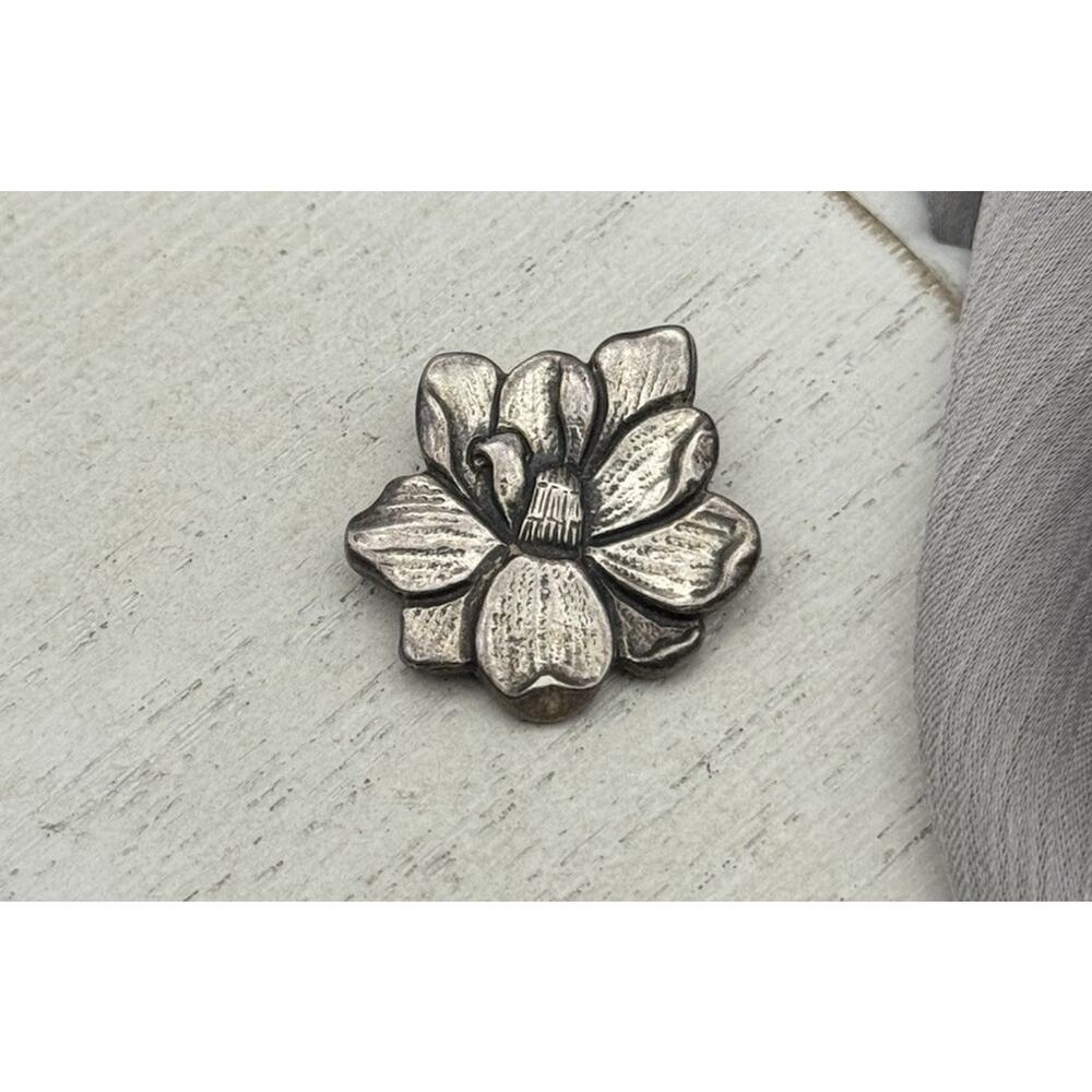 H&H Sterling Silver Flower Brooch / Pendant 5G / 0.9 In
